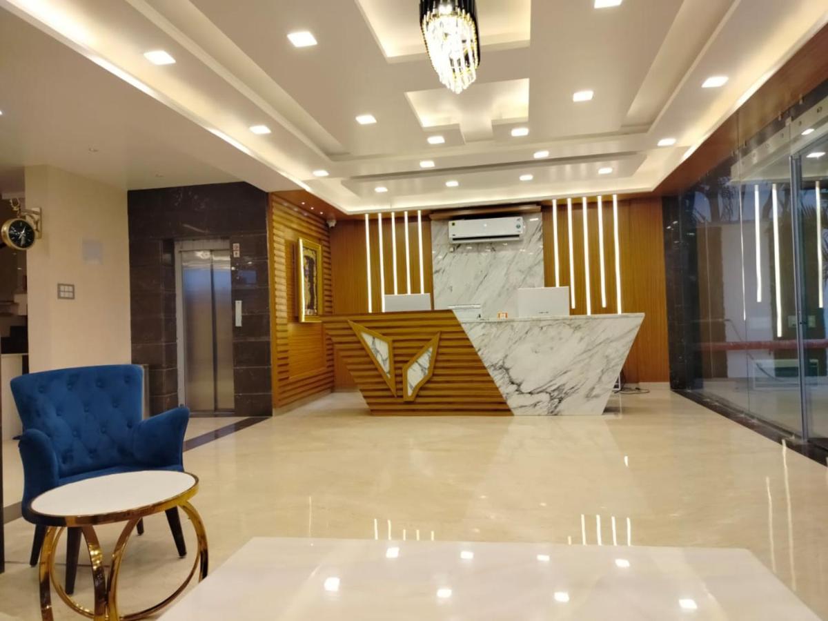 Hotel Vivaan Regency Haridwār Extérieur photo