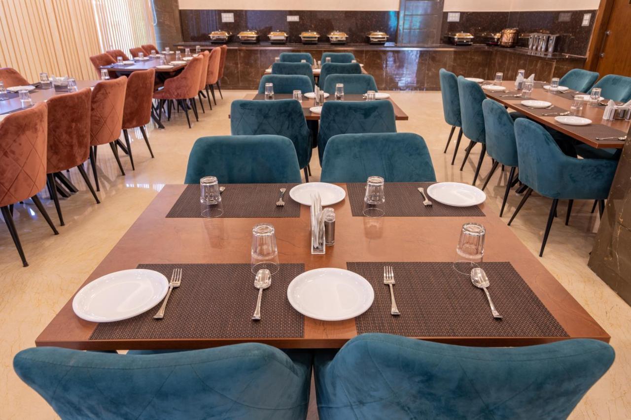 Hotel Vivaan Regency Haridwār Extérieur photo
