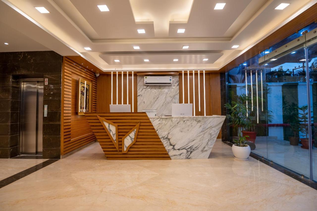Hotel Vivaan Regency Haridwār Extérieur photo